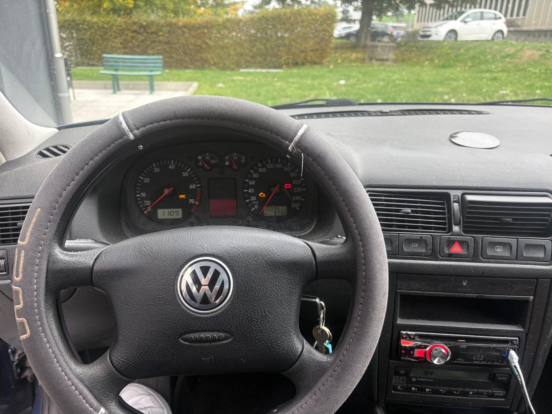 VW Automobili: VW Golf 1.6 – Usato da Murten venduto da Leahpar93 4