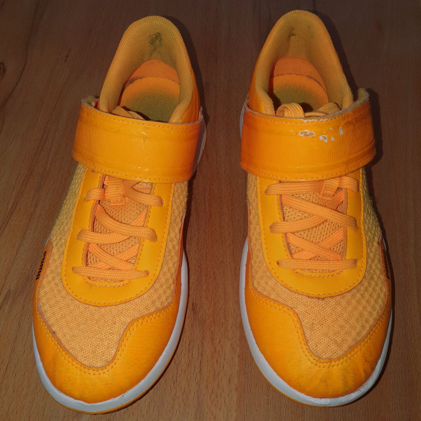 Puma Schuhe für Jungen: Hallenschuhe v. Puma, Gr. 35 – Gebraucht aus Bilten von pelanov 2