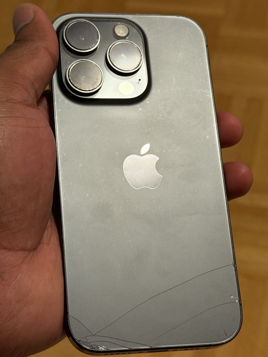 Apple Telefoni cellulari / Smartphones: iPhone 16 Pro 256GB mit 90% Akku – Usato da Dällikon venduto da YOTECH 6