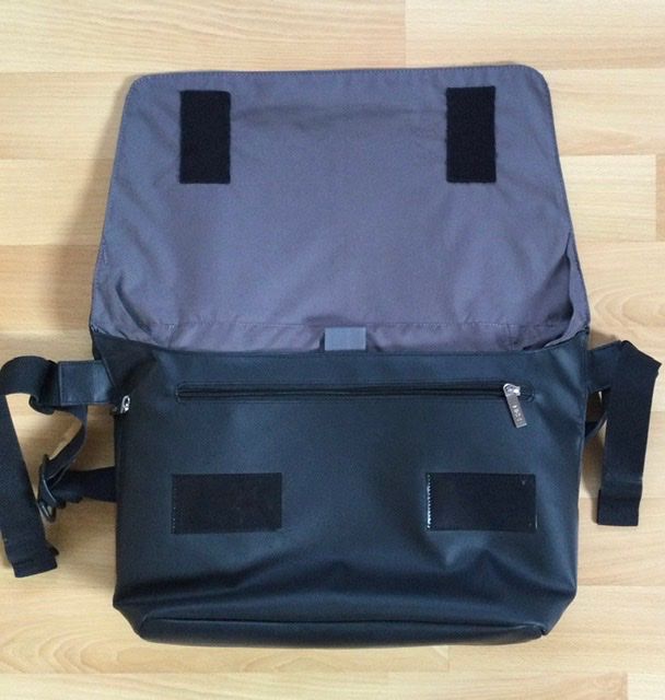 Bree Taschen: Bree Umhängetasche Punch – Gebraucht aus Muttenz von  1