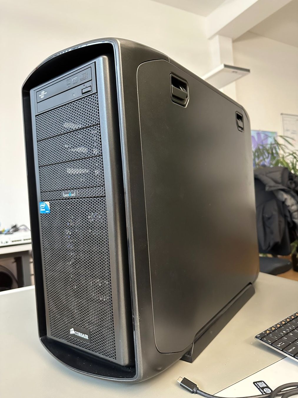 PCs: Intel Xeon Computer / Workstation / ca. 10-jährig – Gebraucht aus Winterthur von  2