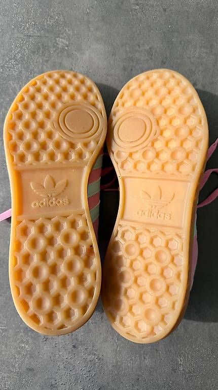 Scarpe da donna: ADIDAS HAMBURG taille 40 – Usato da Lausanne venduto da MyriamFR 1