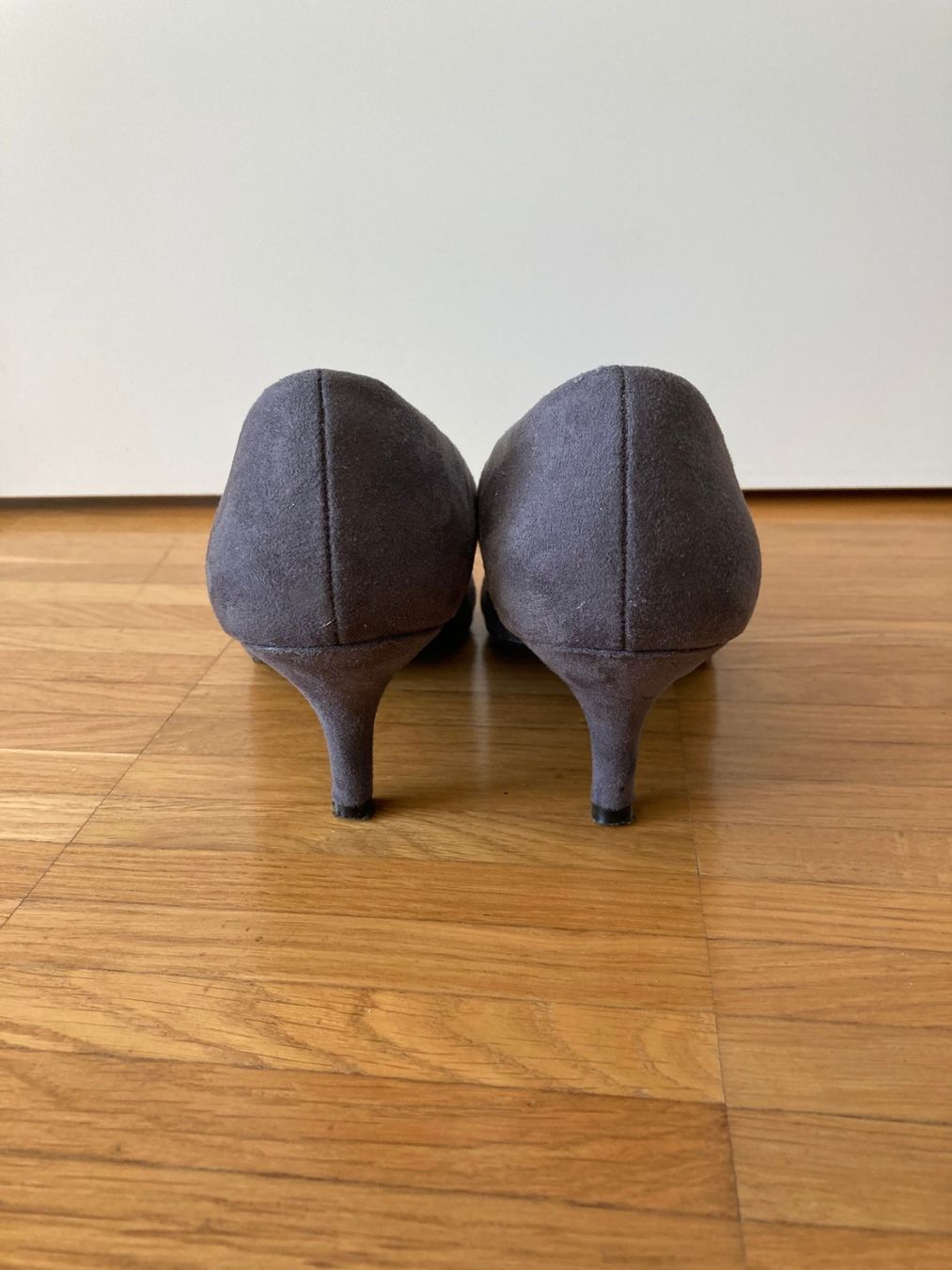 Scarpe da donna: Pumps in Velouroptik, Gr. 36 – Nuovo (secondo la descrizione) da Basel venduto da Nofretete39 3