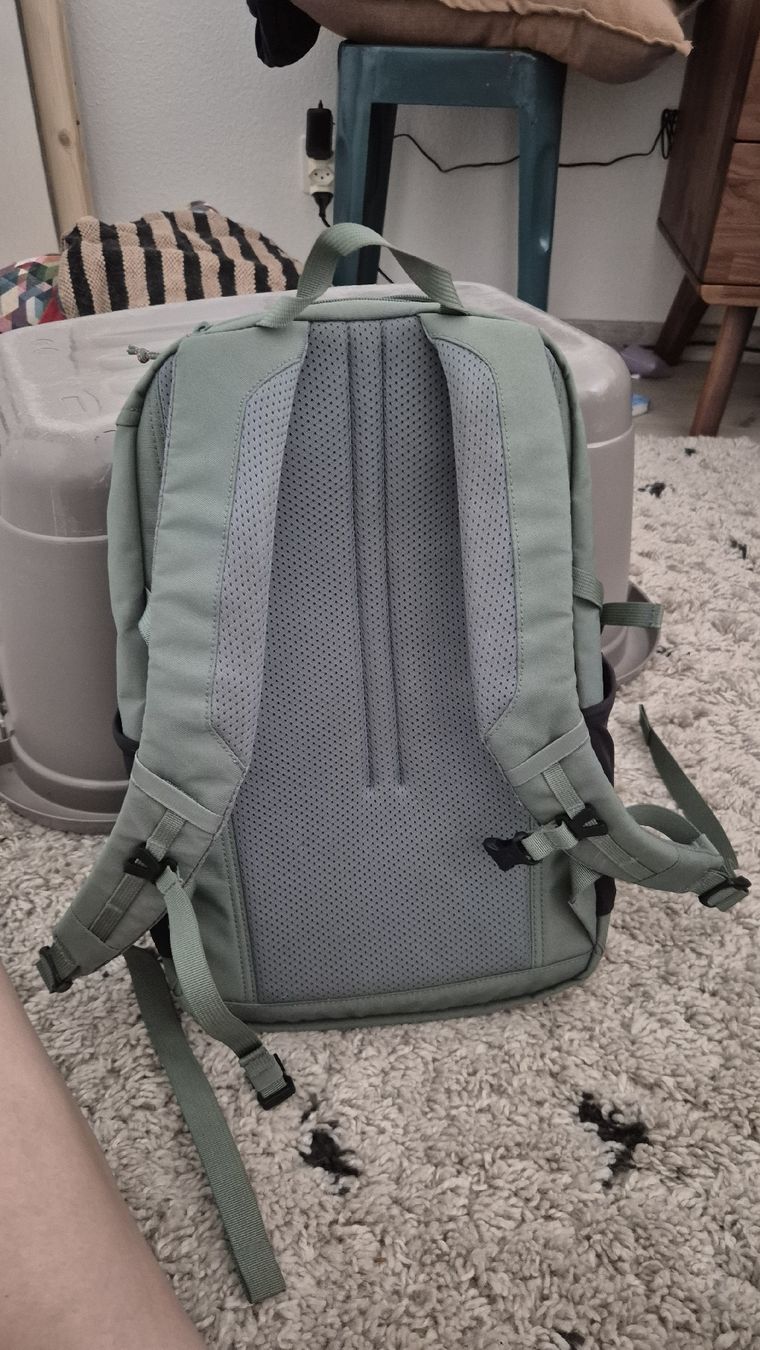 Fjällräven Sacs à dos: Fjällräven Skule 20l grün – D'occasion à Watt par sarahZH1995 2