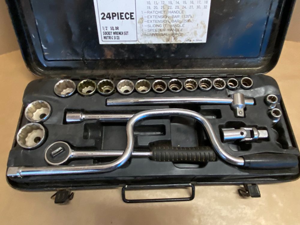 17-teiliges Steckschlüssel-Set Aus Chrom-Vanadium-Stahl – 3/8 Zoll Antrieb, Metrisch 8-24 Mm
