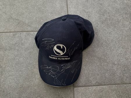 Sauber F1 Cap - 7 Original Unterschriften!! Villeneuve etc