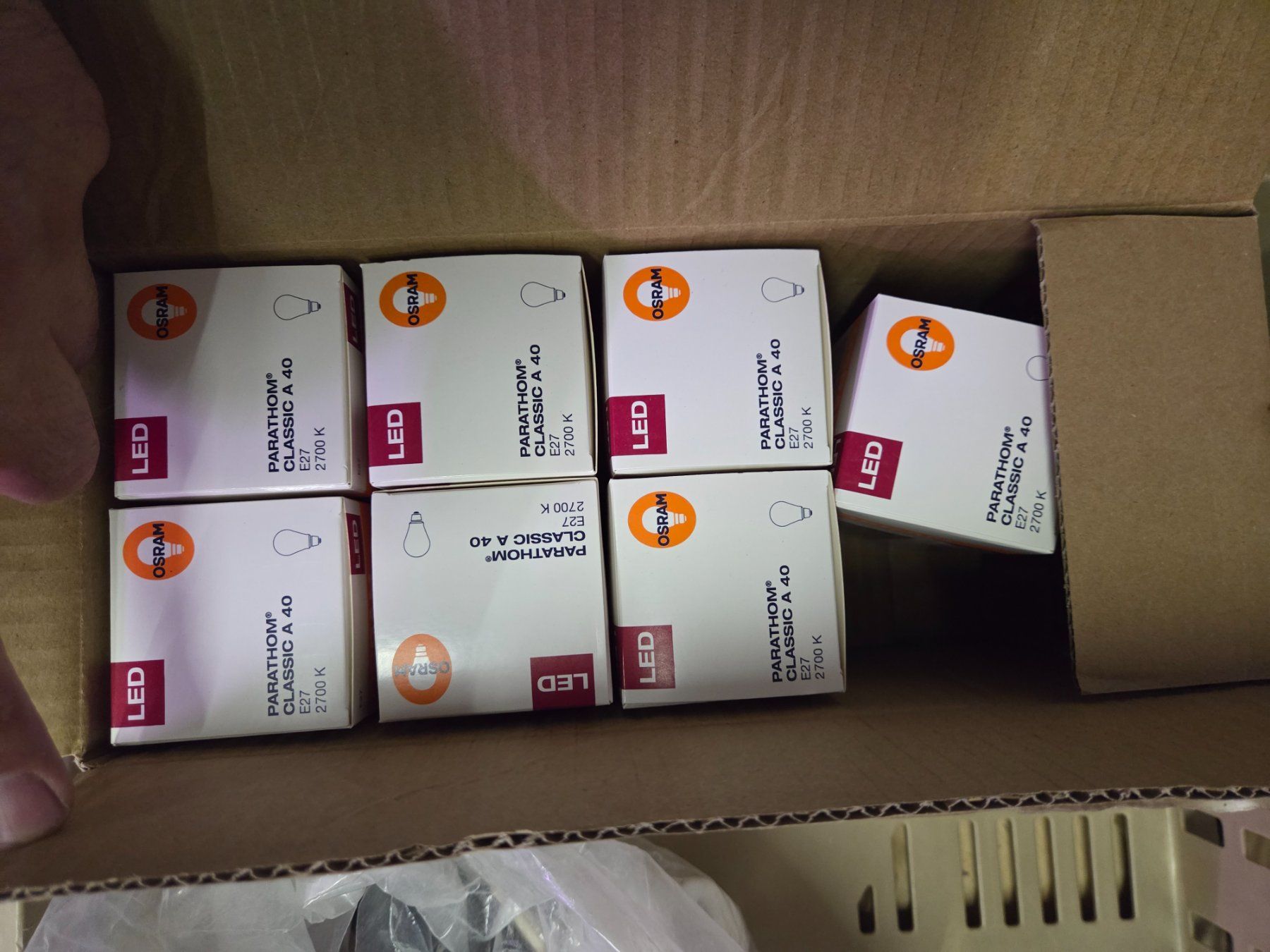Osram Lampen: Glühbirne OSRAM LED 4W = 40W 470lm E27 2700K – Neu und originalverpackt aus Zürich von Alibaba1234 5
