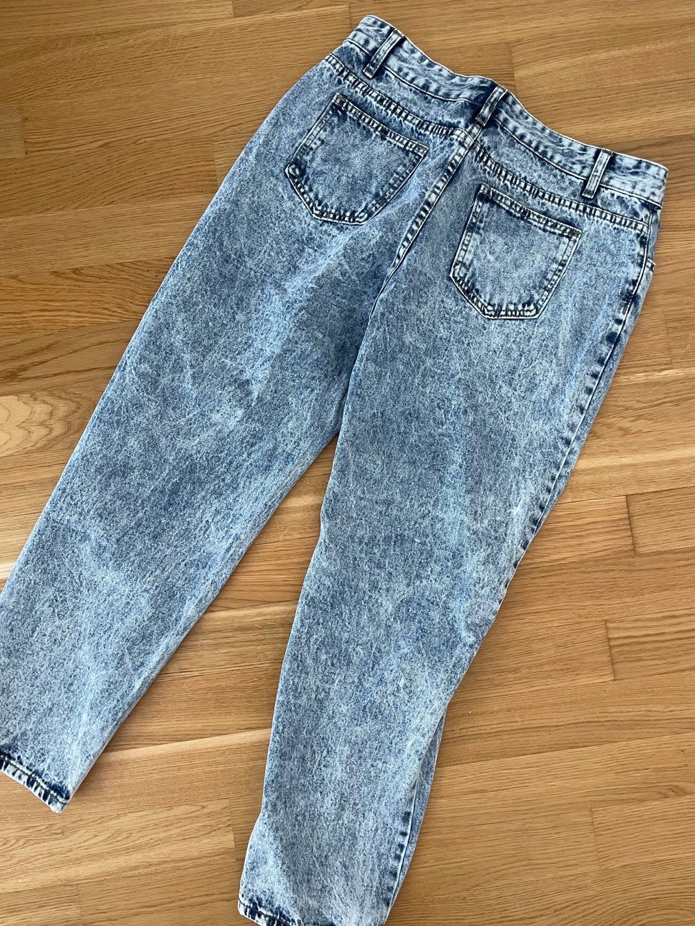 Jeans: Jeans mit Glitzersteinen | Grösse 40 – Nuovo (secondo la descrizione) da Niederrohrdorf venduto da jasmiinw 2