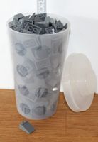Lego Dachsteine 2x3 d'grau Schrägstein Ziegel im Legobecher