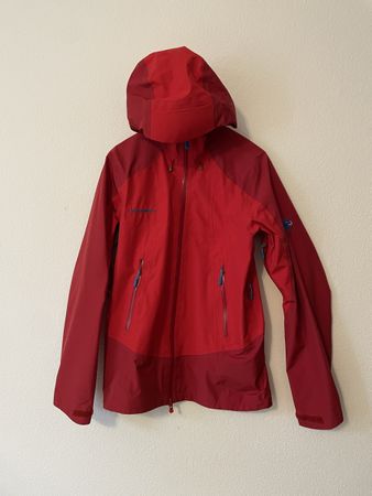 Mammut Hardshell Jacke rot Grösse M gebrauchter Zustand
