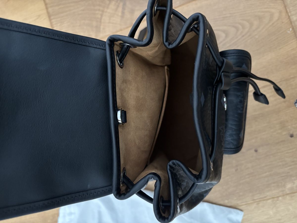 Mcm Sacs à dos: Stylish MCM Black mini Backpack - NEW – Neuf avec emballage d'origine à Windisch par bymarikaa 2