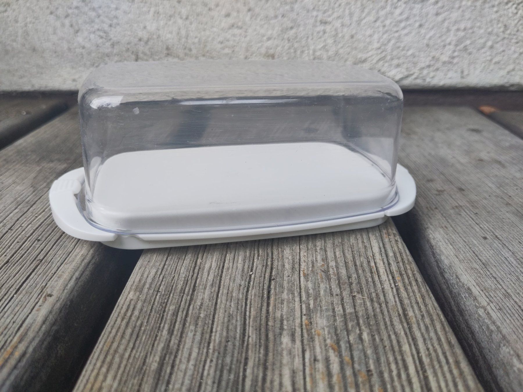 Altre Stoviglie: Butterdose Kunststoff mit transparentem Deckel – Usato da Kreuzlingen venduto da ennairammarianne