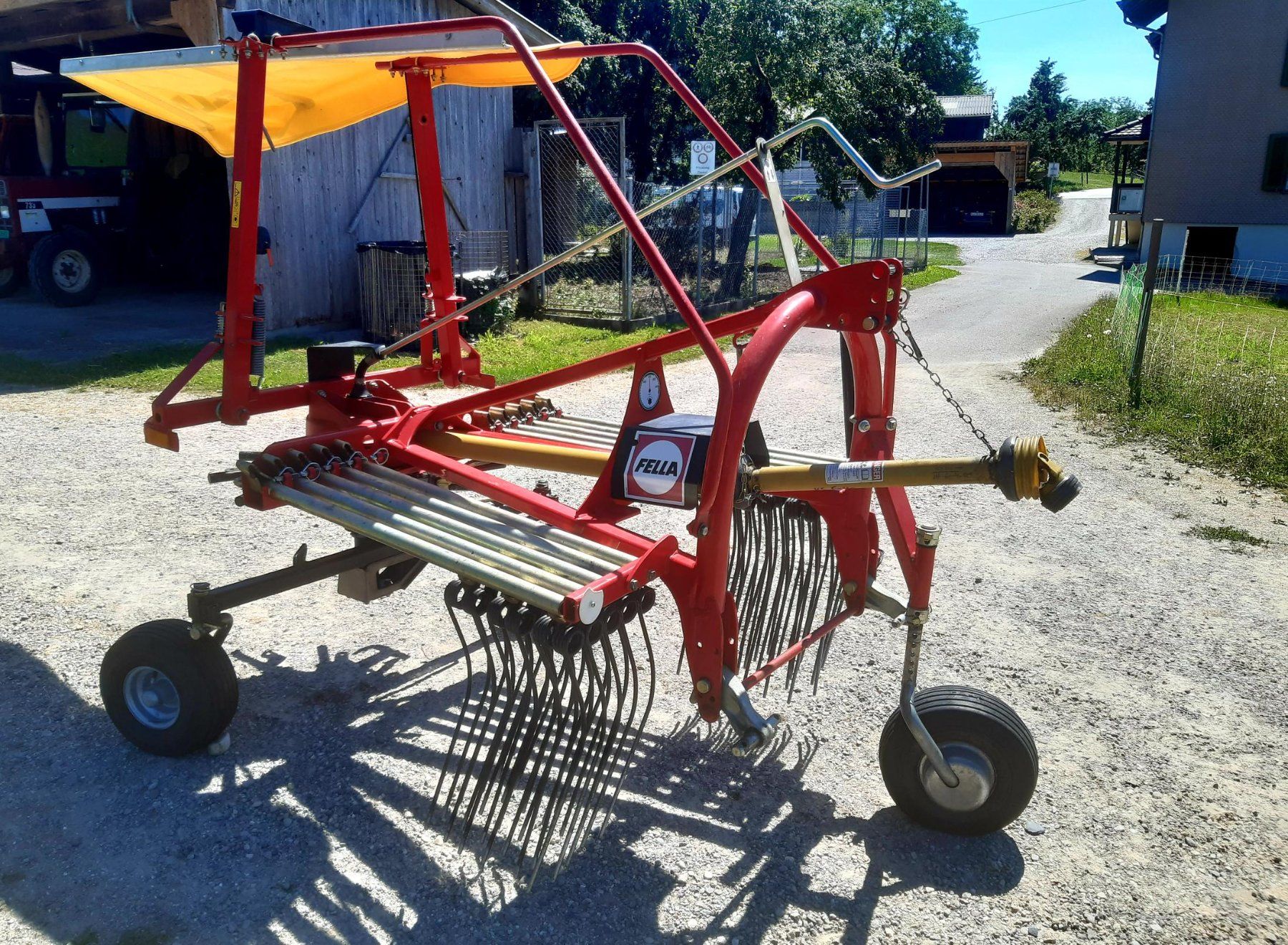 Raufutterernte: Kreiselschwader Fella TS 351 DS – Gebraucht aus Ruswil von Baechlli 3