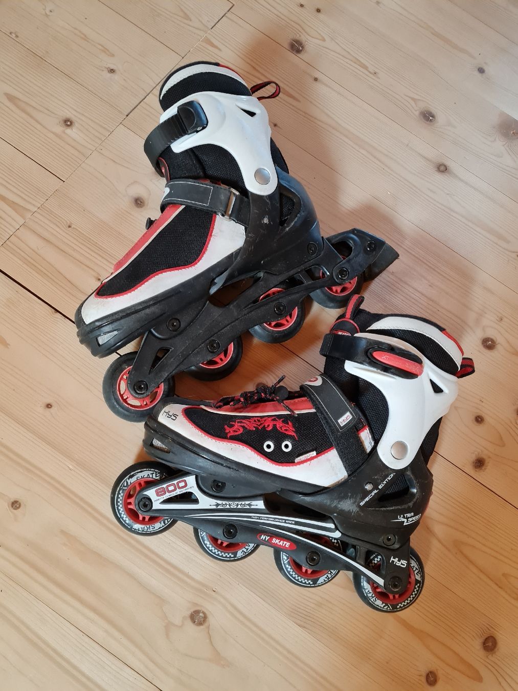 Patins à roul. & inline: Inline Skates Grösse 37-40 – D'occasion à Castrisch par CorinaS03