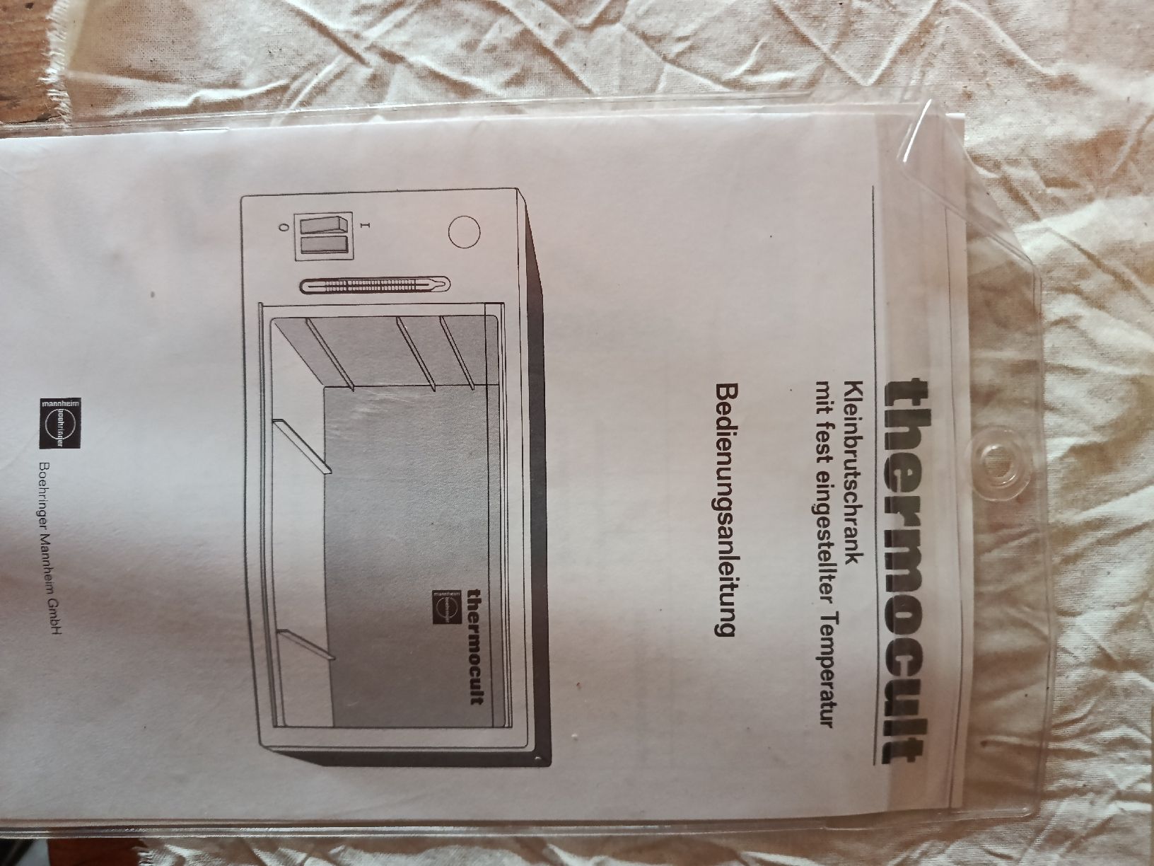 Autres accessoires pour animaux: Thermocult Boehringer Inkubator gebraucht – D'occasion à Staufen par leo_d5c7 2