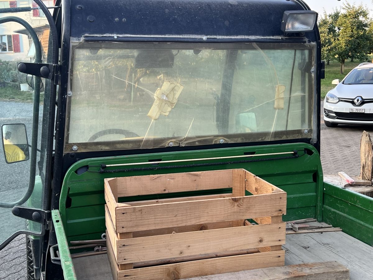 John Deere Tracteurs: John Deere Gator GX 4x2 – D'occasion à uttwil par velux92 5
