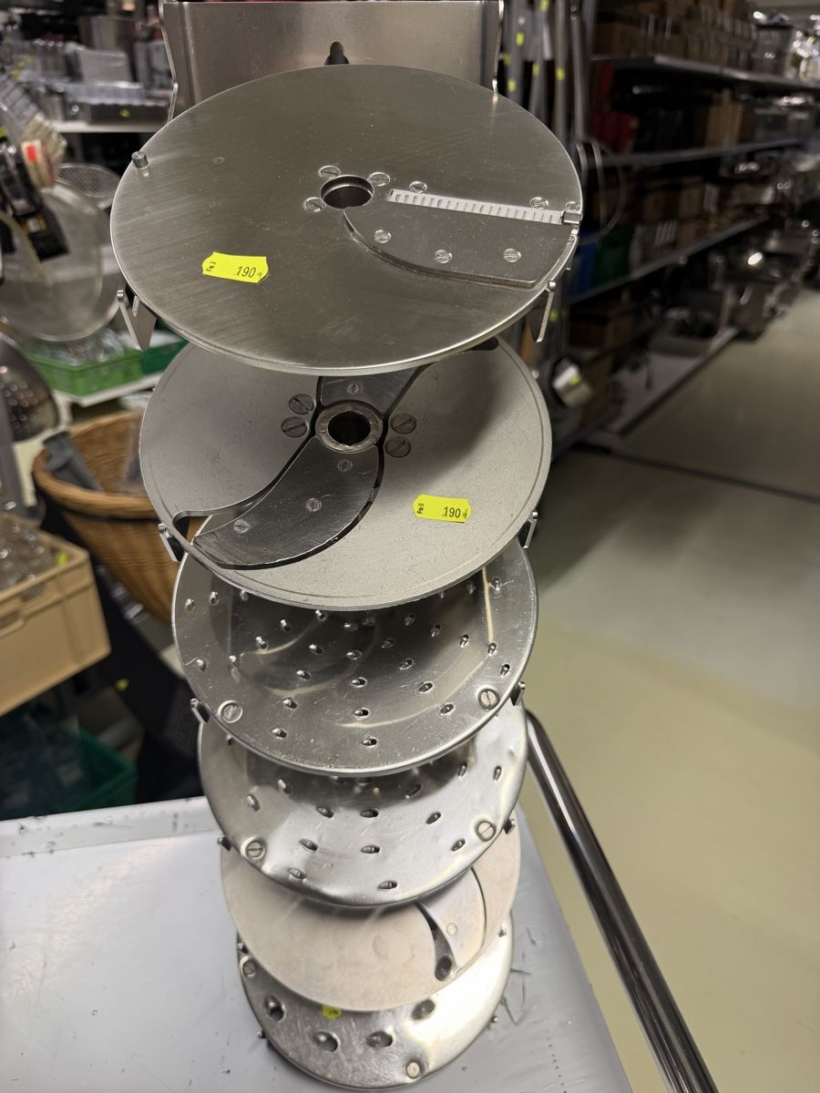 Elettrodomestici da cucina: Rotor Gemüseschneider  RG12  – Usato da Niederwangen BE venduto da HasGastrobedarf 6