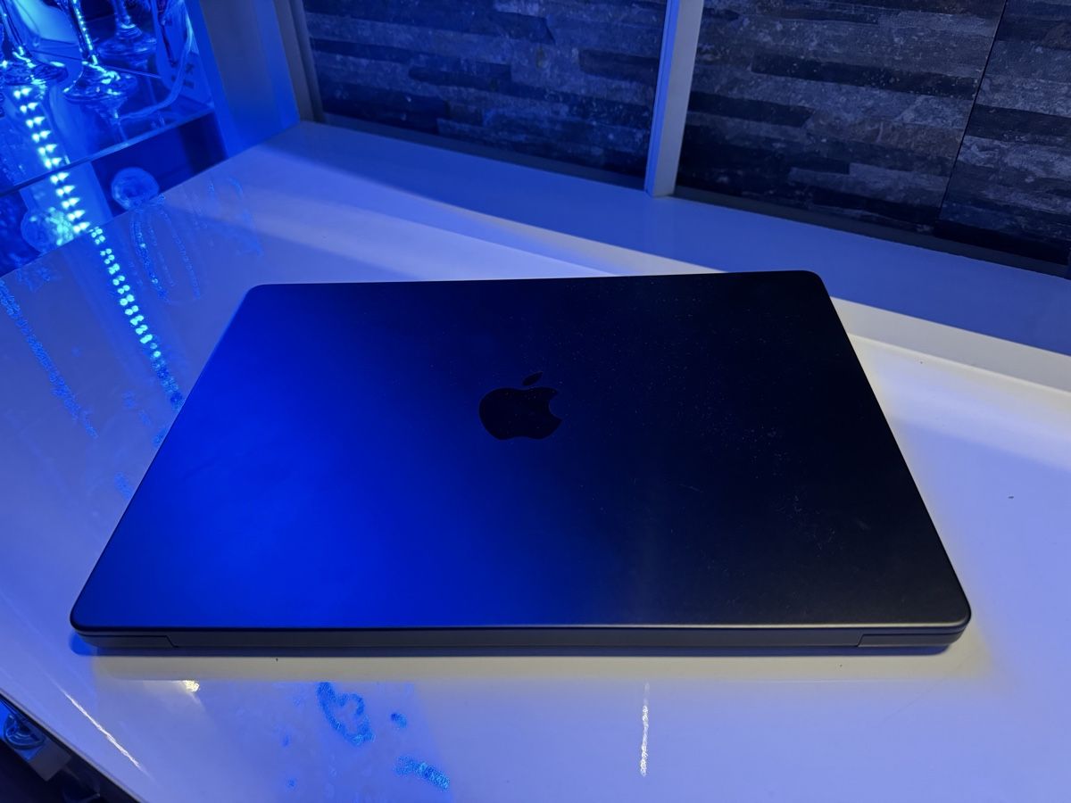 Apple Notebooks: Apple Macbook Pro M5 Max – Neu (gemäss Beschreibung) aus Spreitenbach von and_2mx6 5