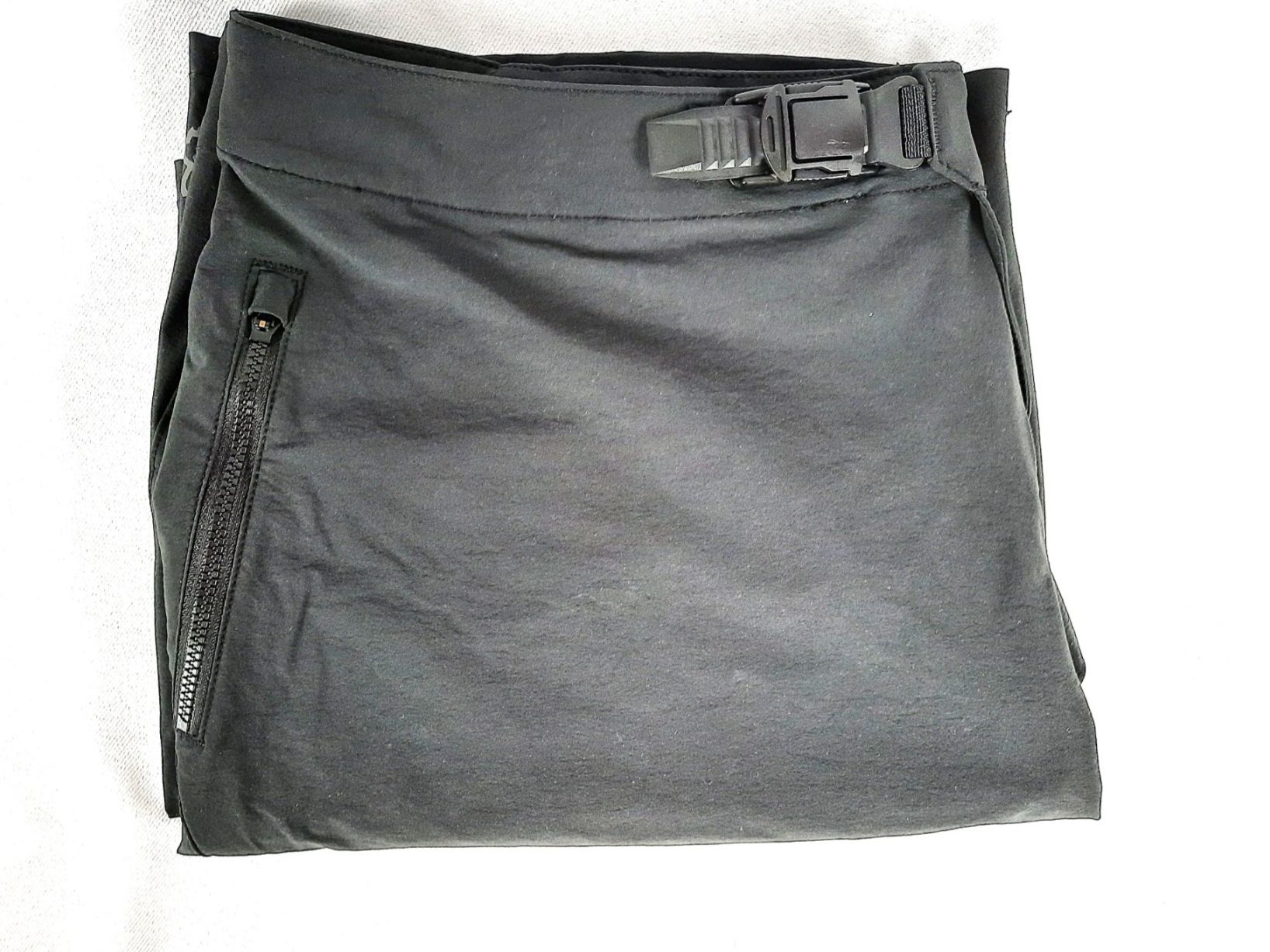 Fox Pantaloni: FOX Flexair Lite MTB Hose kurz XL – Nuovo (secondo la descrizione) da Beinwil am See venduto da Restwert_Beinwil 4