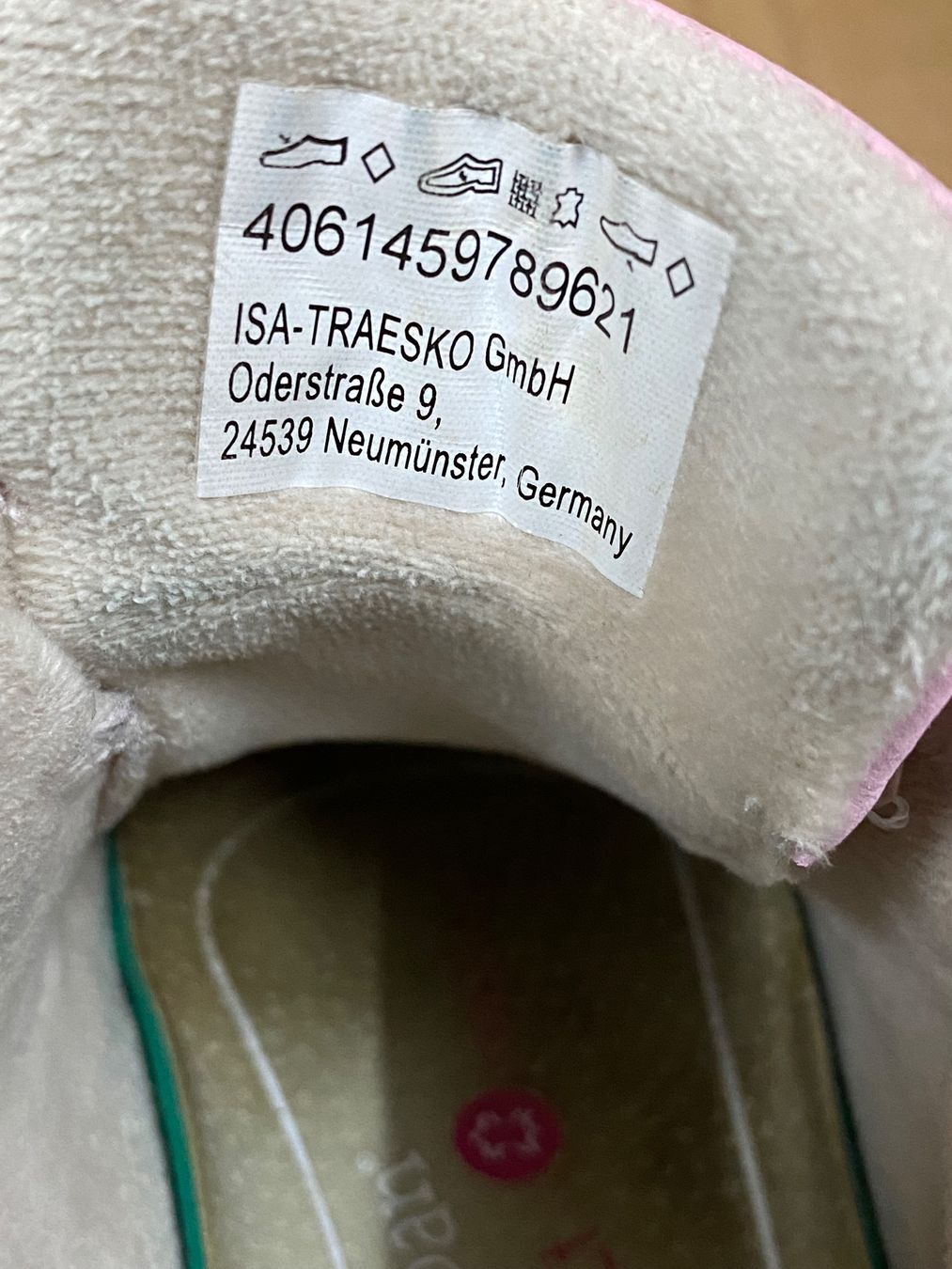 Scarpe per ragazze: Mädchen Winterschuhe Grösse 28 – Usato da Eschlikon TG venduto da RamonaSt 7