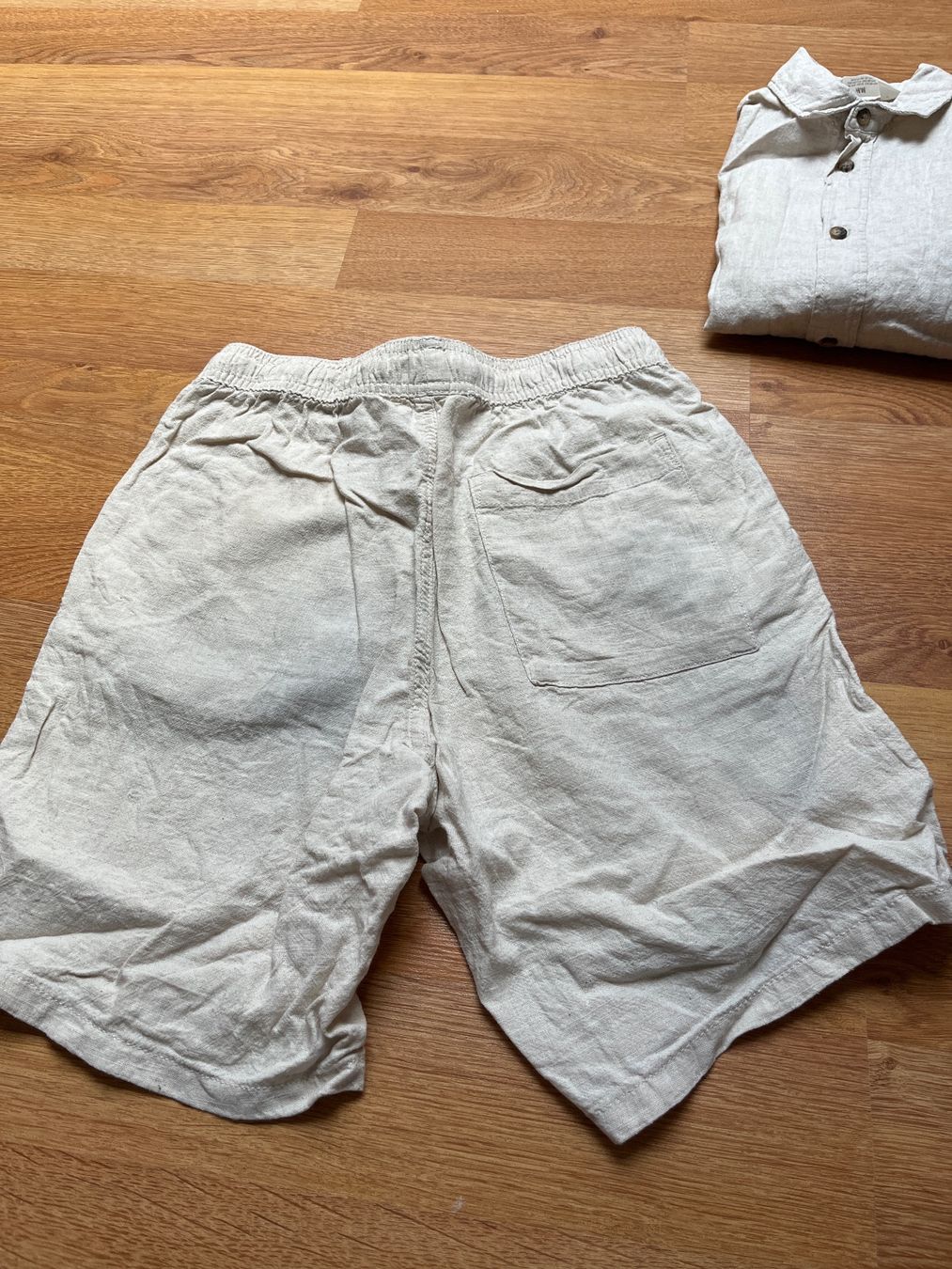 H&M Lotti & Set di vestiti: Lot vêtements taille 146 – Usato da Genève venduto da fyshbird 6