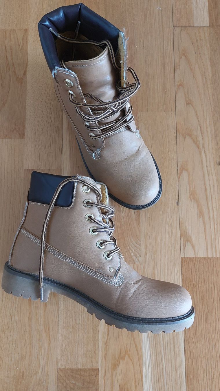 Scarpe da uomo: Coole Worker Boots/Schnürstiefelette, beige, Gr. 38 – Usato da Chur venduto da rushboard