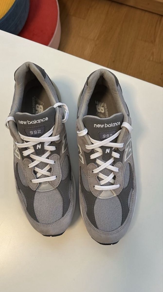 New Balance Scarpe da uomo: New Balance 992 US11/45 – Usato da Bern venduto da ell_v8kx 5