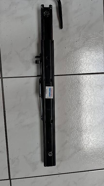 Sonstiges Fahrzeugzubehör: Recaro Sitzschiene – Gebraucht aus Aarau Rohr von jen_lw9f 1