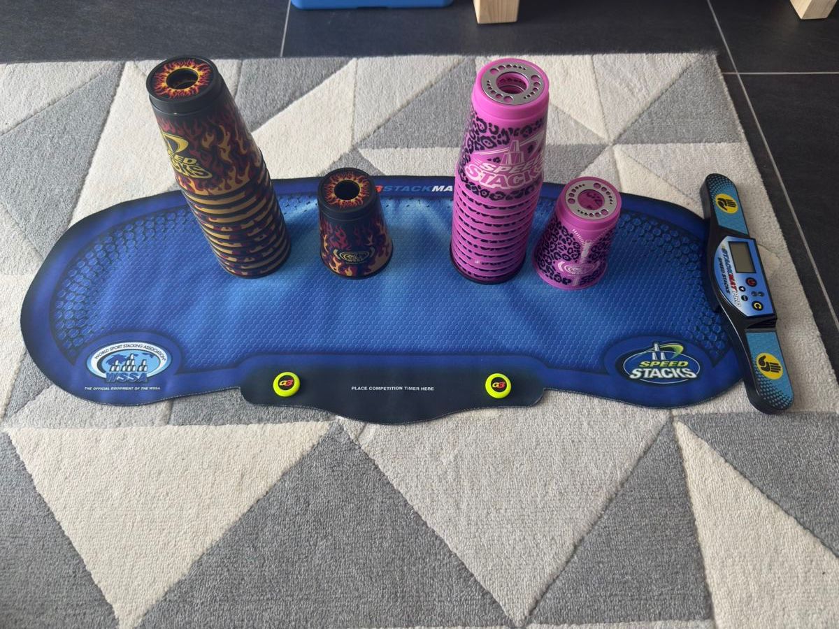 Giochi: Speed Stacks Set, Sport Stacking, Becherstapeln, komplett – Nuovo (secondo la descrizione) da Lengnau BE venduto da U_g_o