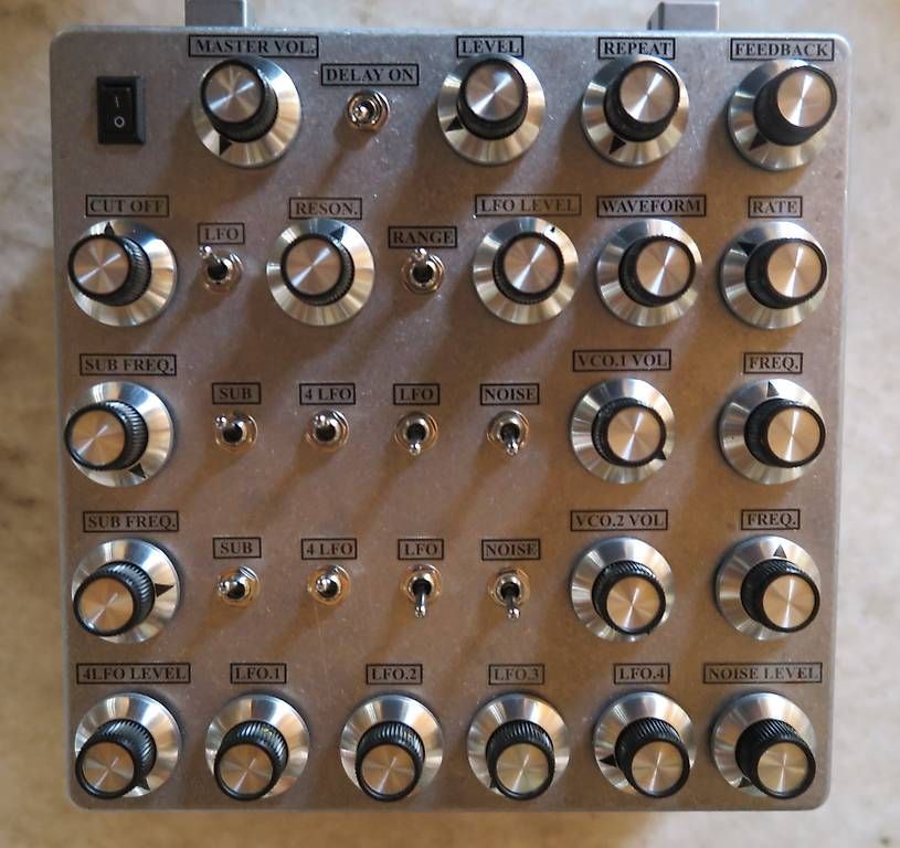 Strumenti musicali: JMT SYNTH LD-2 analog Dronesynthesizer – Usato da Hinterkappelen venduto da smaragd99 1