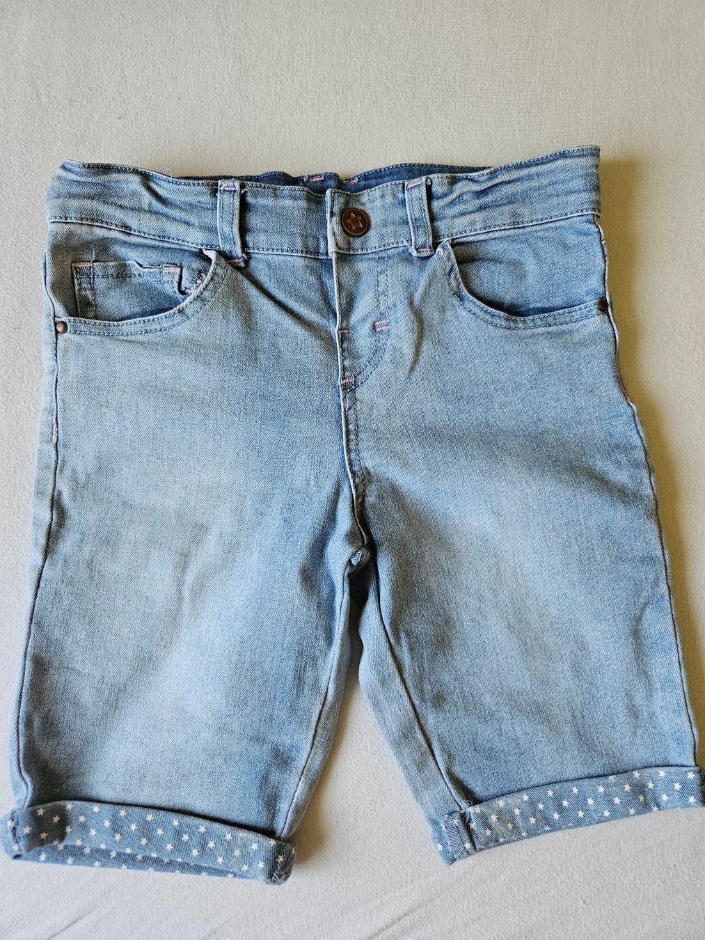 Pantaloni: Kurze Jeans Gr. 134 – Usato da Unterengstringen venduto da saraman