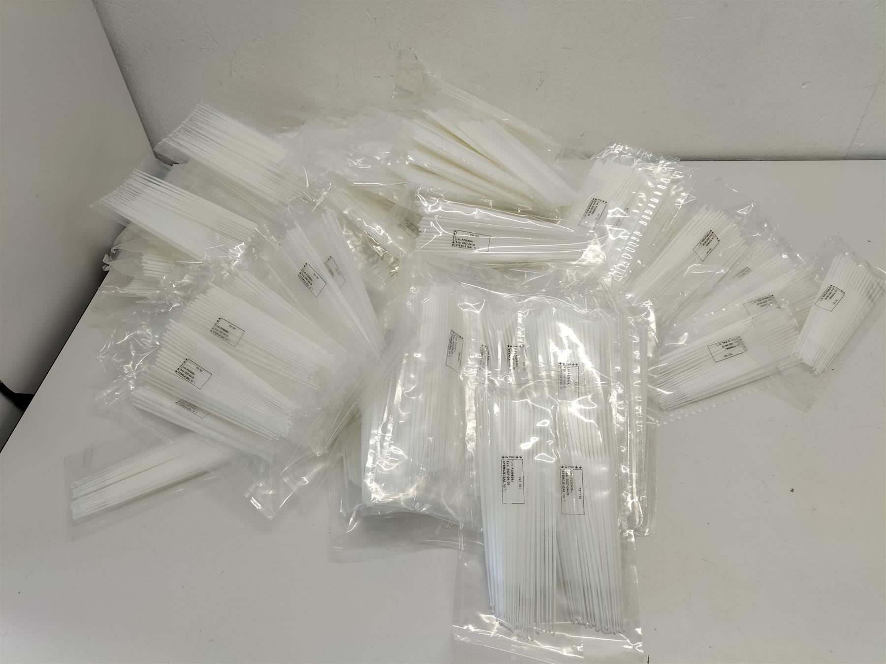 Accessori da laboratorio: 8000 Stk. inoculation Loop / Impföse – Usato da Niederdorf venduto da LeptonAG_Labor