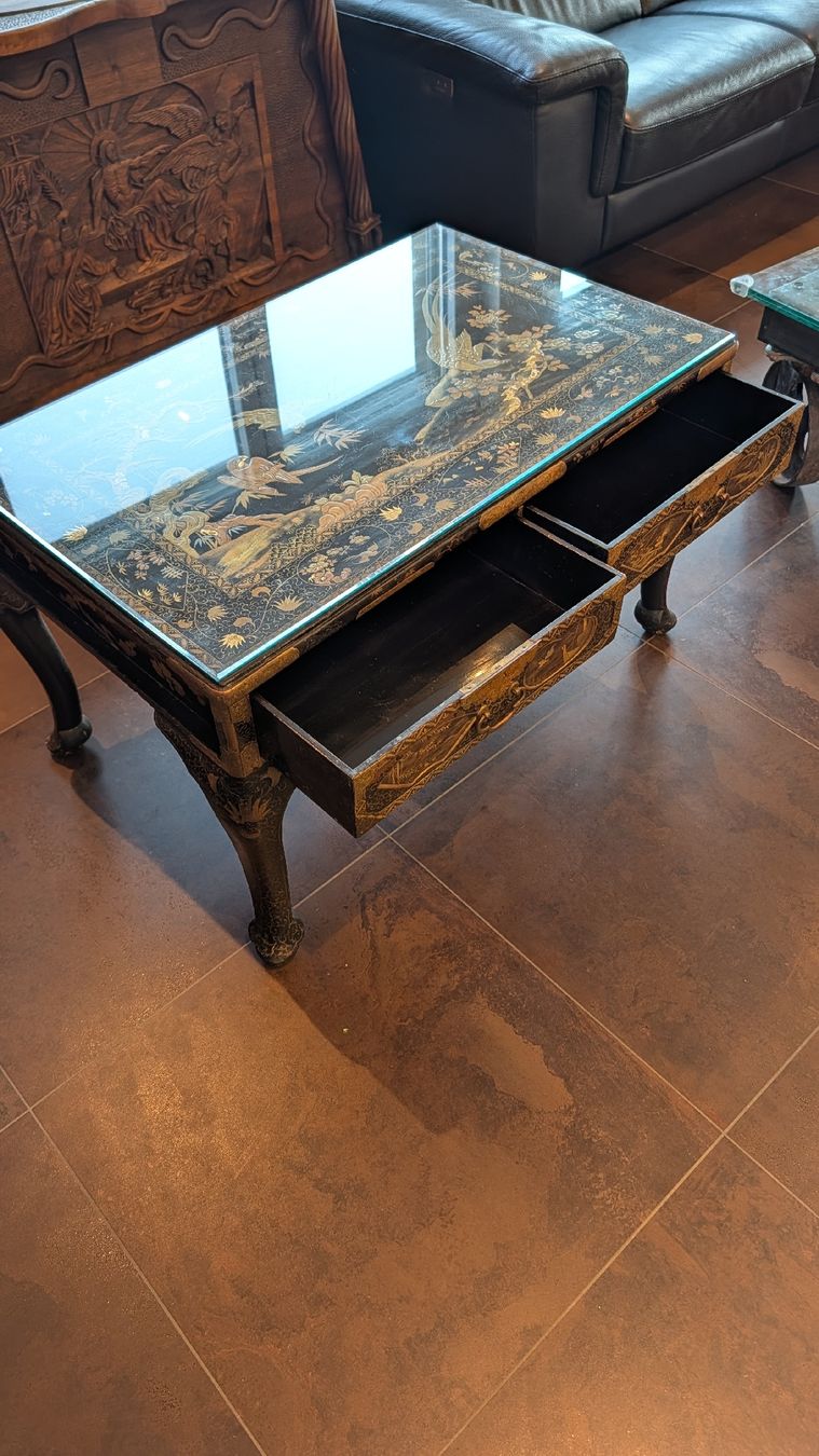 Tische: Table basse asiatique ancienne laquée noire et or – Gebraucht aus La Place (Ayent) von s4c4 1