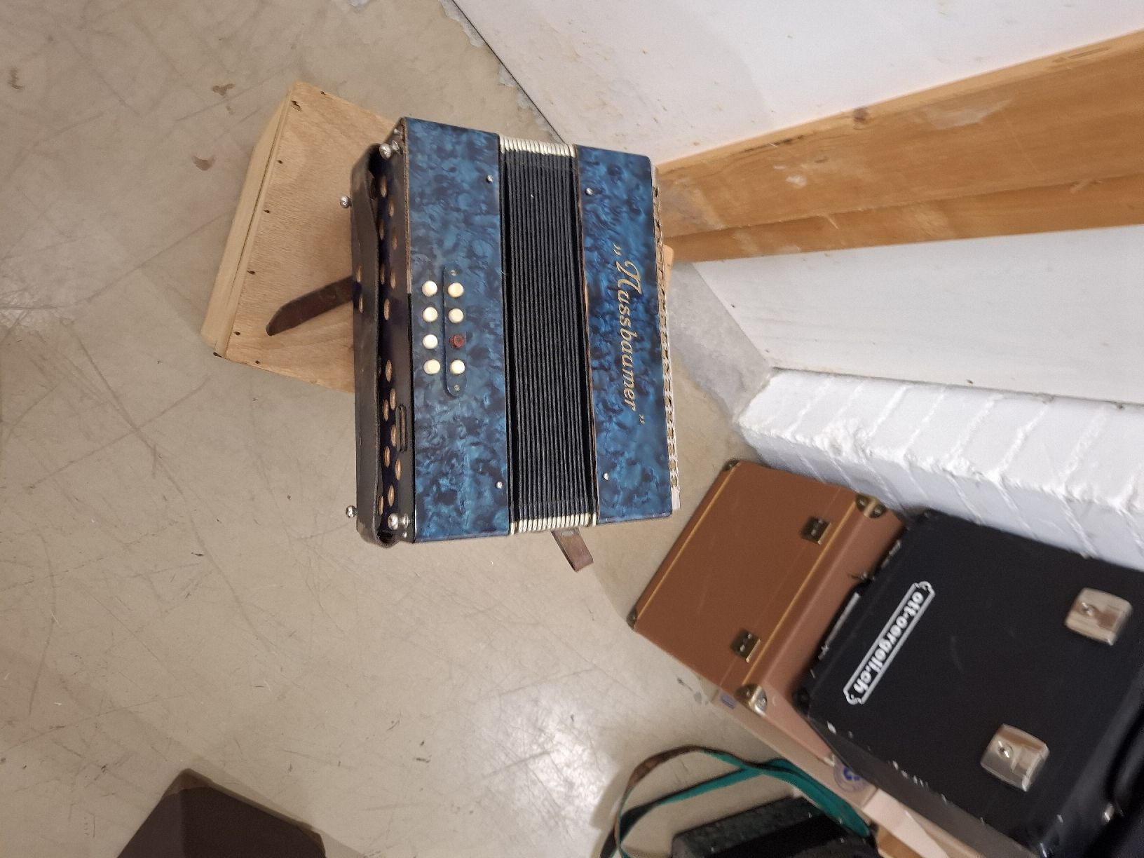 Musikinstrumente: nussbaumer orgeli – Gebraucht aus Villeneuve von BibiVintage 6