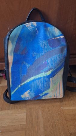 Trendiger Rucksack mit speziellem Design, neuwertig!