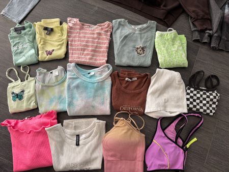 Kleiderpaket Pullis, Jeans xxs-s, 23 Teile, kaum getragen!
