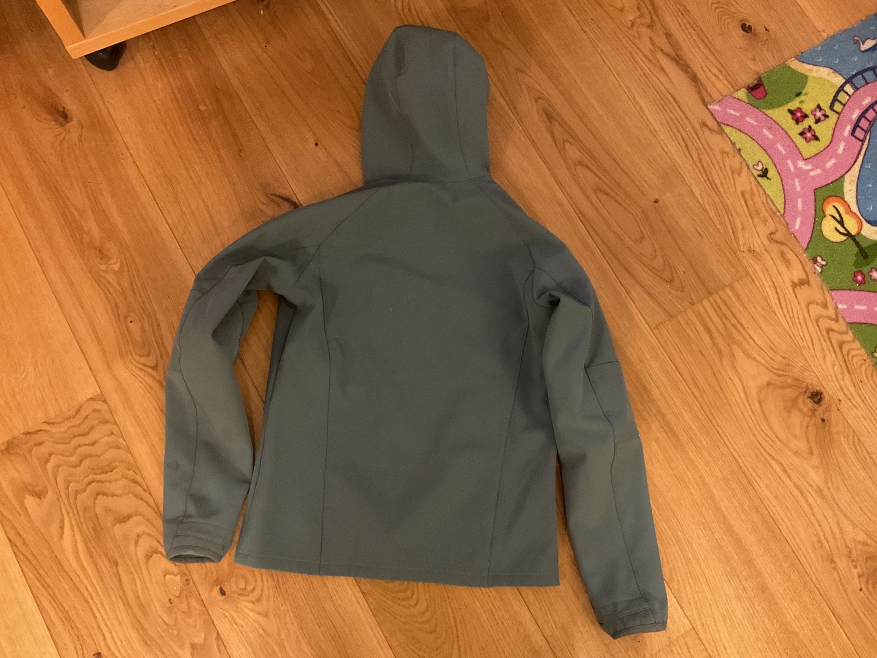 Decathlon Giacche & Cappotti: Softshell Jacke Kinder Grösse ca 146/152 – Usato da Pfeffingen venduto da Marc4148 2