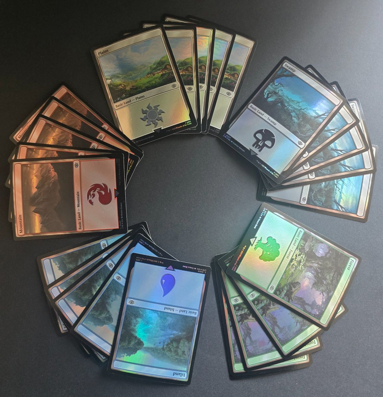 Magic The Gathering Cartes à collectionner: Lord the Rings foil basic lands – Neuf (Voir description) à Luzern par Denis_C