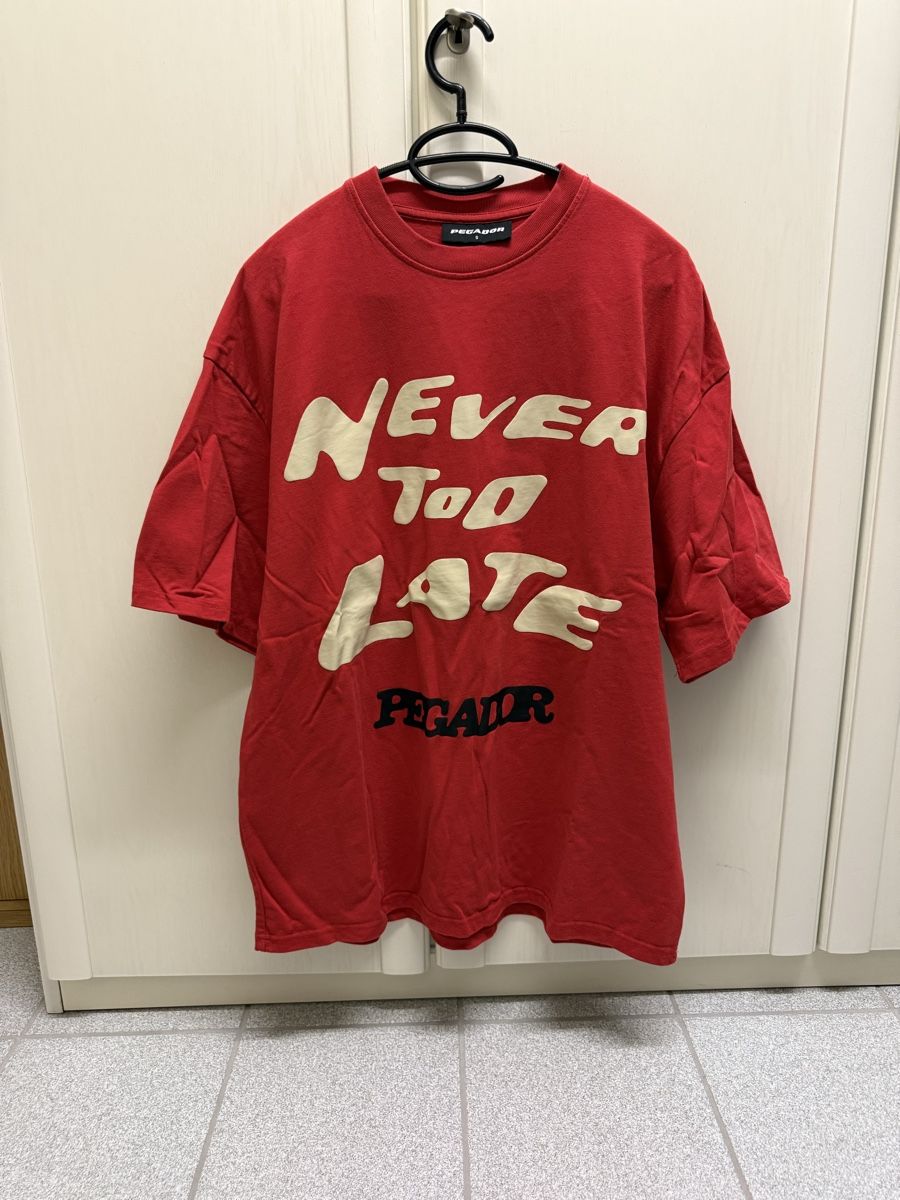 Pegador T-shirt: Pegador Oversize T-Shirt – Nuovo (secondo la descrizione) da Weite venduto da fabian.stoeber