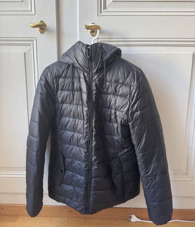BLACK HOODED JACKET zara