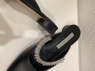 Scarpe da donna: Mules mit Perlen Riemchen Schwarz mit Rund Absätzen – Usato da Zürich venduto da esk_6ymz 4