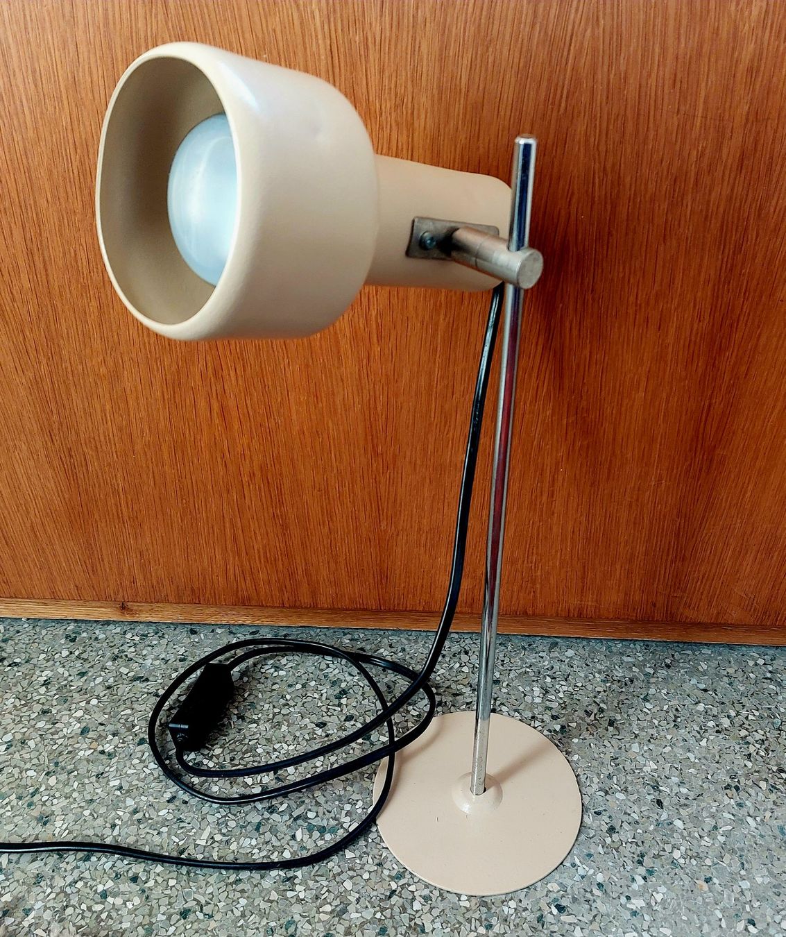 Lampade: Vintage Spotlampe hellbeige – Usato da Thun venduto da nad_x8nk