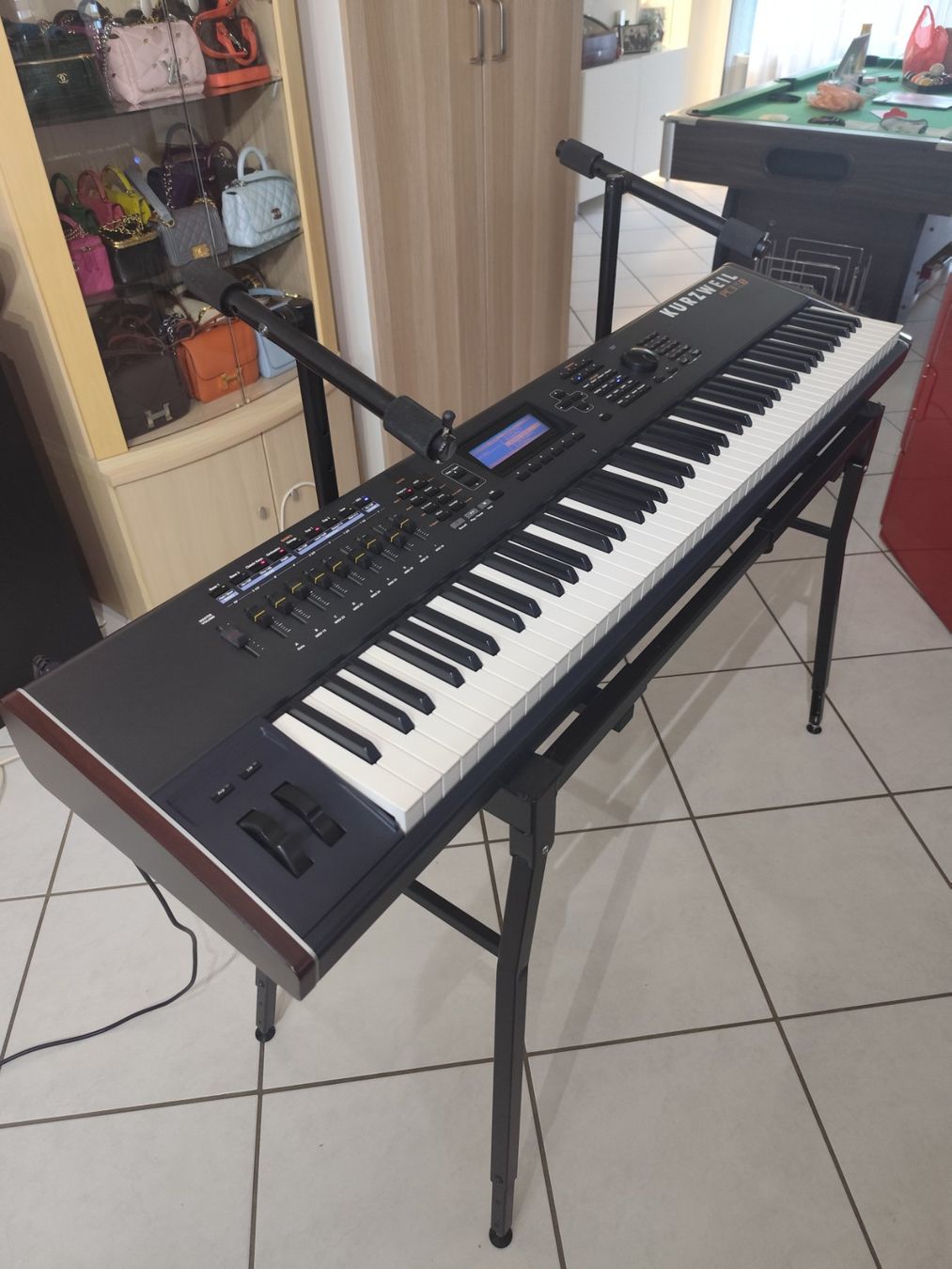 Strumenti musicali: Synthesizer Workstation Kurzweil PC3 K8 – Usato da Opfikon venduto da cuti2000 2