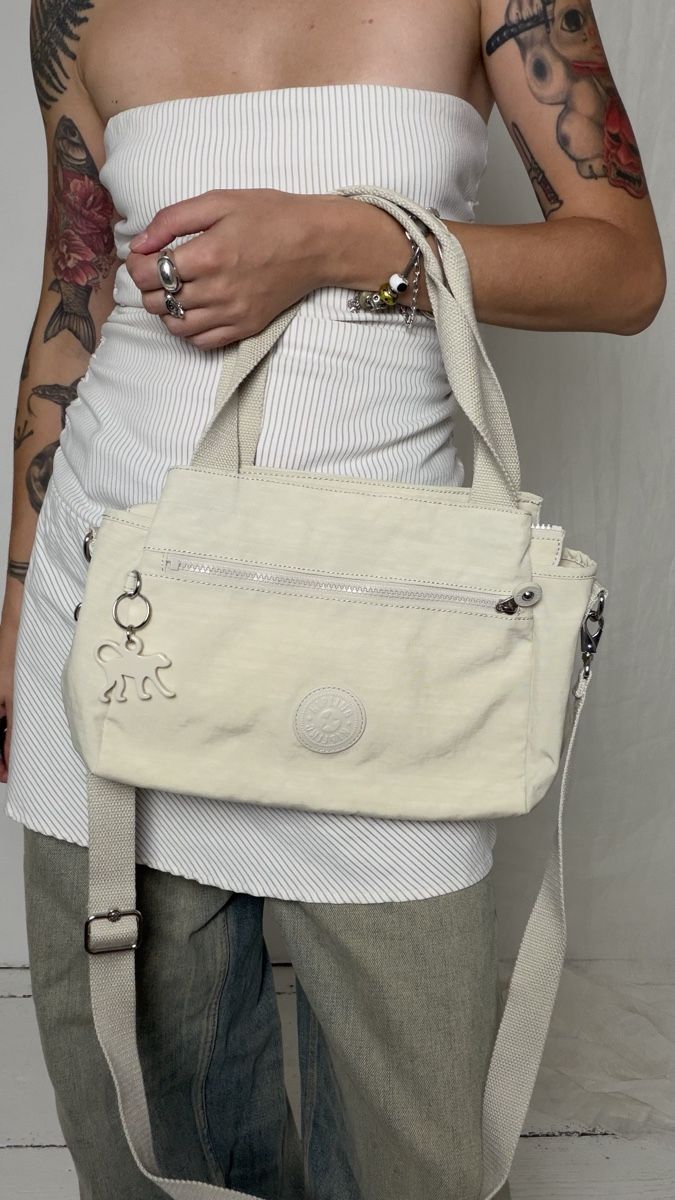 Kipling Sacs femmes: Kipling Handtasche Umhängetasche beige  – D'occasion à Knonau par Grapesvintage 7
