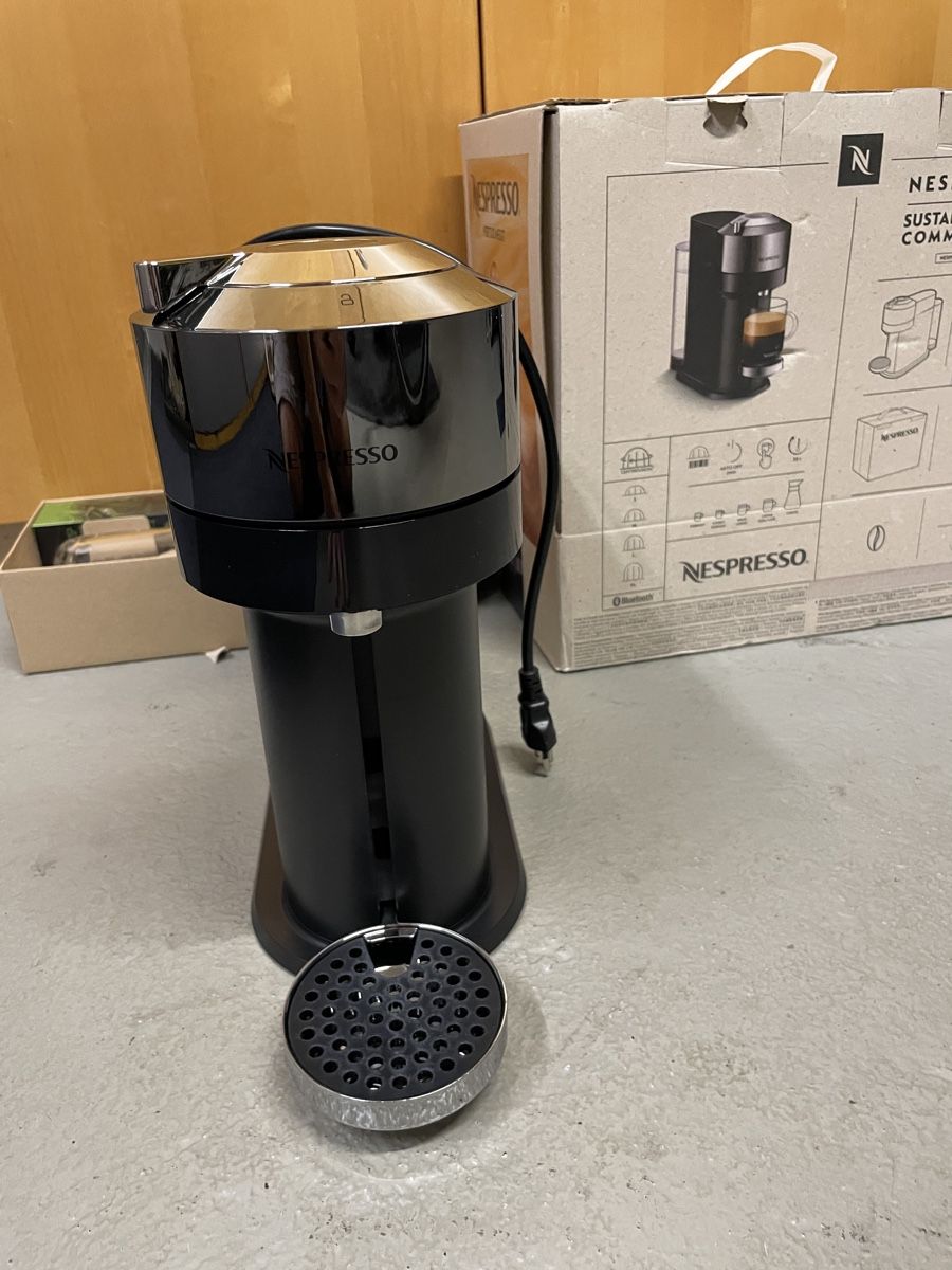 Nespresso Macchine per caffè & Macchine per espresso: Nespresso Kaffee Maschine  – Usato da Dürnten venduto da Dutchman4 3