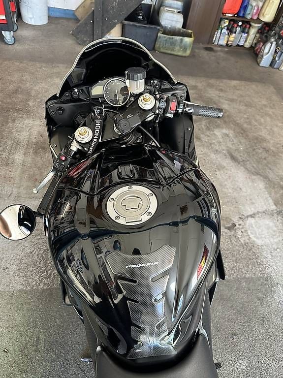 Strasse: Yamaha R6 – Gebraucht aus Tägerwilen von Valon.98 4