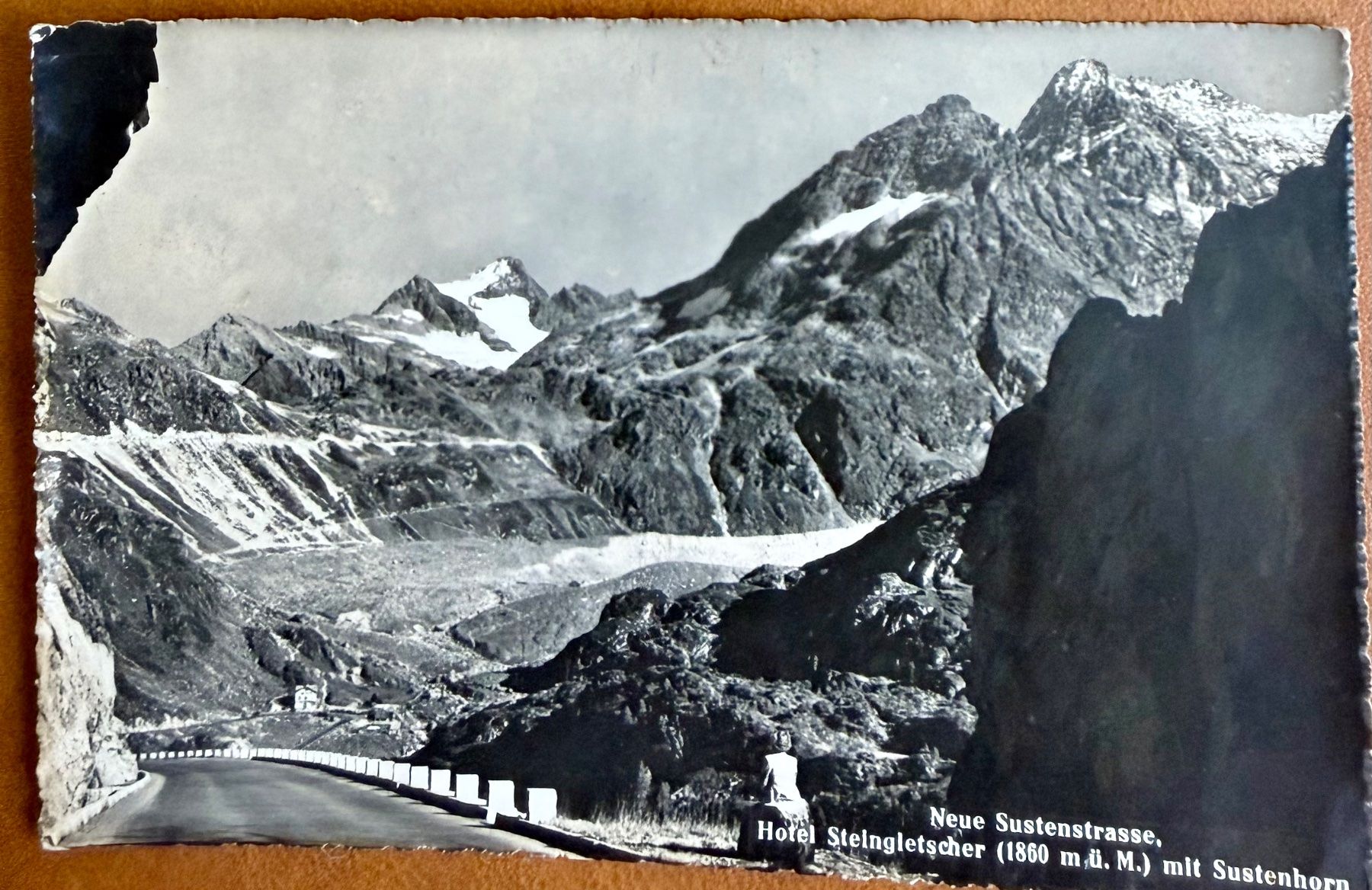 Cartoline postali: Sustenstrasse - Neue -  Hotel Steingletscher - AK – Usato da Lutry venduto da Ediego