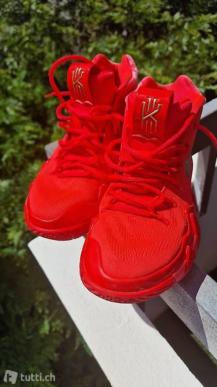Nike Herrenschuhe: Nike Kyrie 4 Red Carpet 2018 / 42.5 – Gebraucht aus Oetwil a.d. Limmat von ErikMayer 2