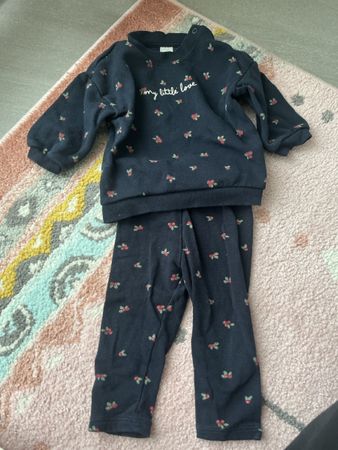 Completo neonata H&M, taglia 6-9 mesi, ottime condizioni