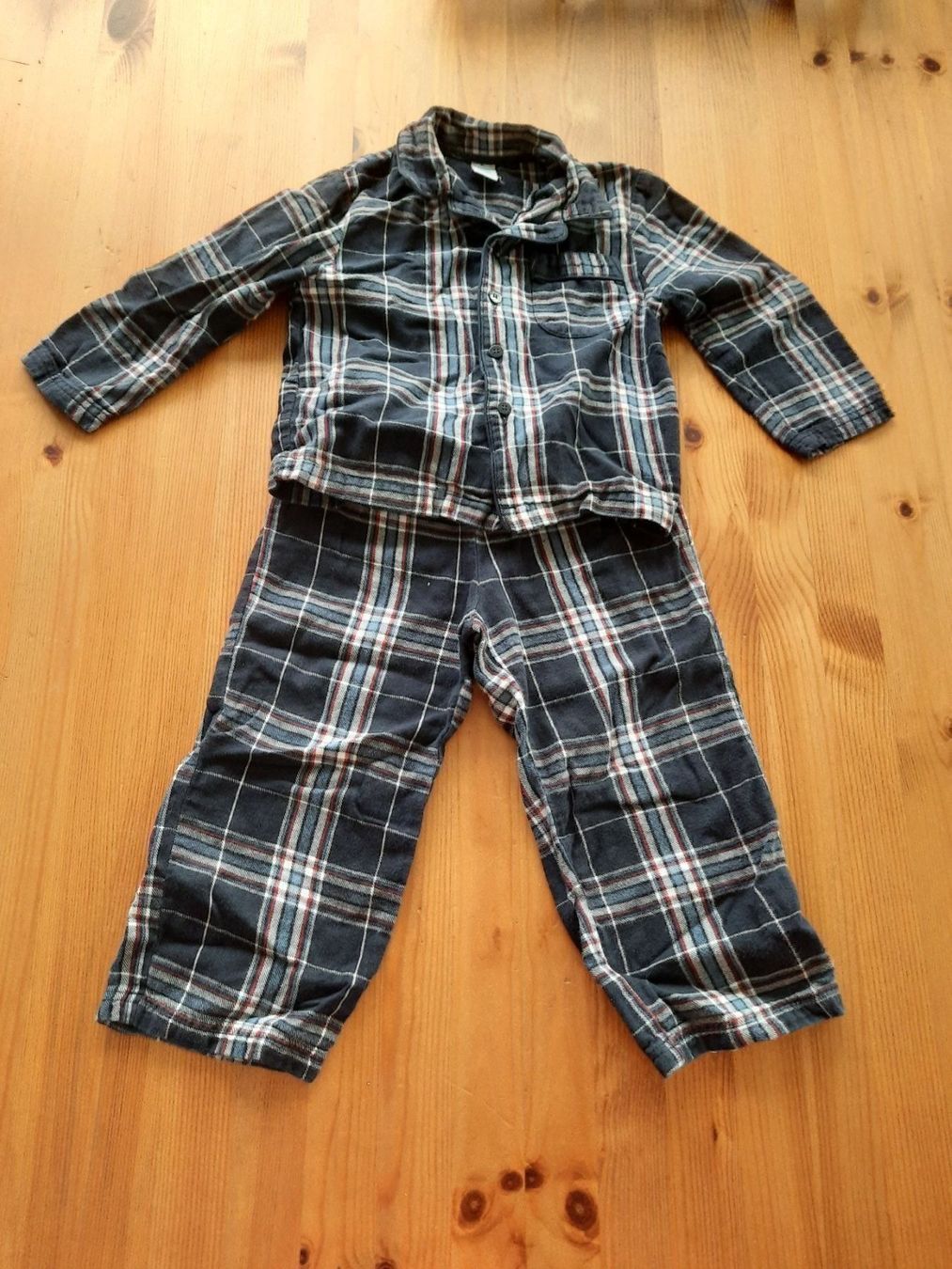 Lotti & Set di vestiti: Tolles Kleiderset Grösse 92 – Usato da Aesch BL venduto da ChezToKa 6